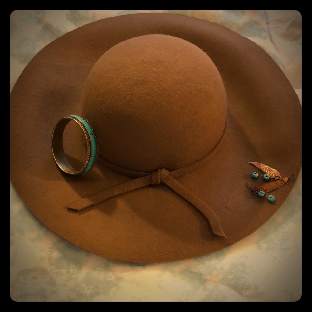 Hat never worn